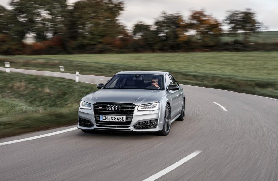  Audi S8 Plus (D4) 2015 года  (WW) (фото 4 из 47)